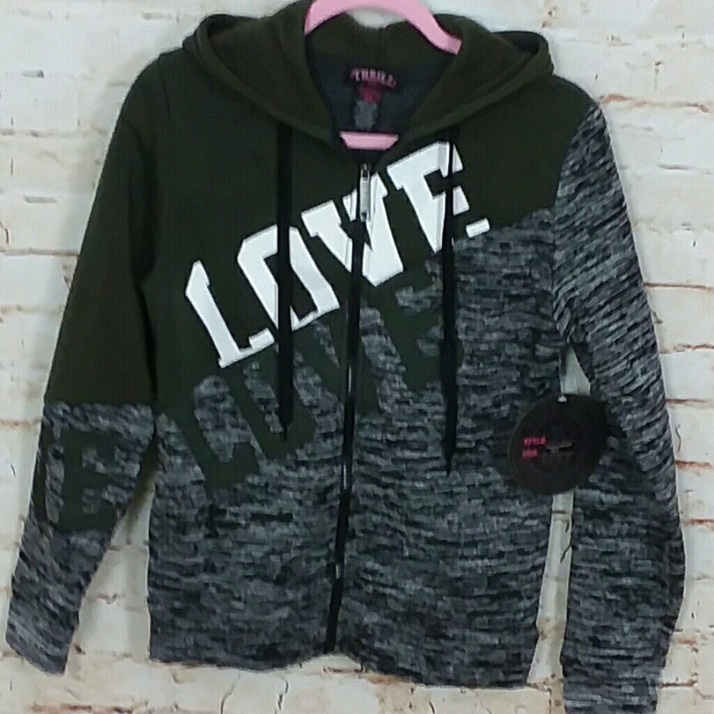4 for $25💟 NWT-Thrill 94 | fleece LOVE hoodie